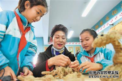 吴忠:特色课程激活校园“文化磁场”