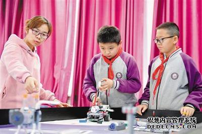 吴忠:特色课程激活校园“文化磁场”