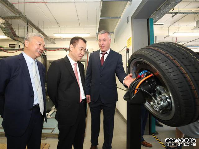 “跨界造车”的贾跃亭、董明珠和许家印,你觉得谁最有戏?