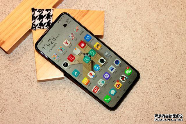 华为良心大放送,跌2000+麒麟980+六摄+512G+石墨烯,再见mate20