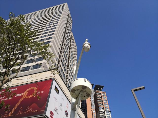 「二手值得买」末代 2K LCD 屏幕,华为 Mate 10 值不值得买?