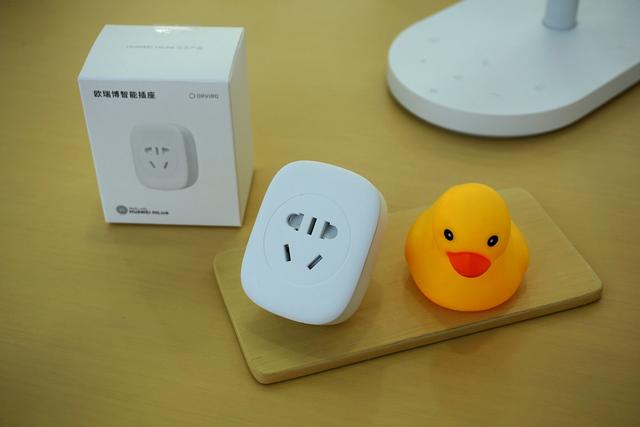 华为HiLink的智能小插座,让你普通的家电变得不普通