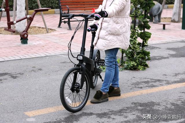 小米推出电动助力自行车,解决短途通勤问题,比共享单车还好用