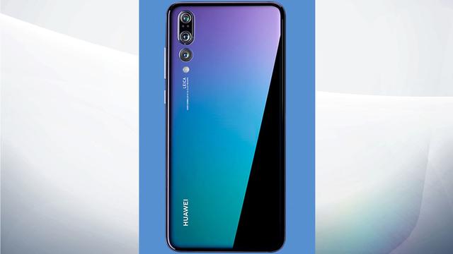 英国首相鲍里斯才批评过华为,就在大庭广众用华为手机愉快自拍