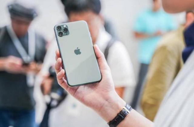 摸着“苹果”过河,这是华为,甚至国内所有手机厂商的做法