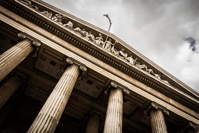 苹果、三星因手机辐射遭起诉,消费者提出质疑:难道华为没有吗?