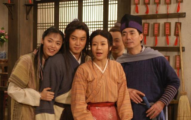 长大后再看《武林外传》,才发现同福客栈那群人真是有钱