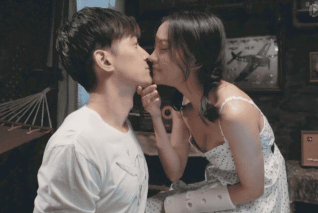 10年前演胡歌岳母,7年后演胡歌女友,如今能演胡歌的女儿