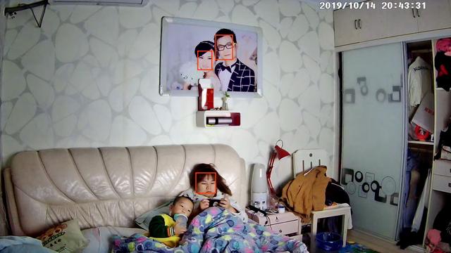 智能看家护院神器,支持AI人像追踪、异响侦测,自动生成家用vlog