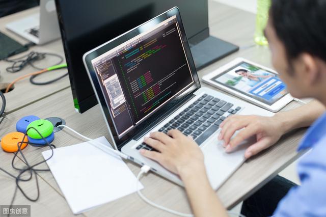 7年程序员去oppo面试遭淘汰,面试官冷笑:三本也想来大厂?