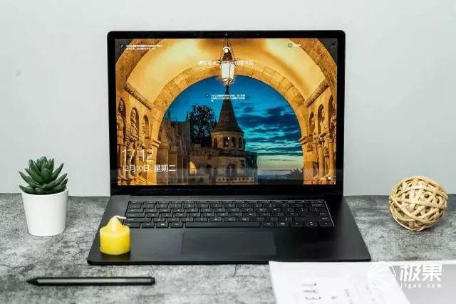 微软亲儿子被AMD“坑惨”!万元笔记本竟是壳子货,摸完嫌弃哭