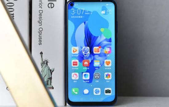 目前值得购买的华为手机,各方面的体验都是一流,最低1000元左右