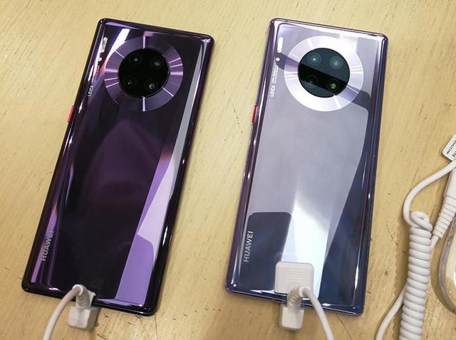 苹果跪了,华为沸了,OV精了,锤子黄了:2019年手机大事件复盘