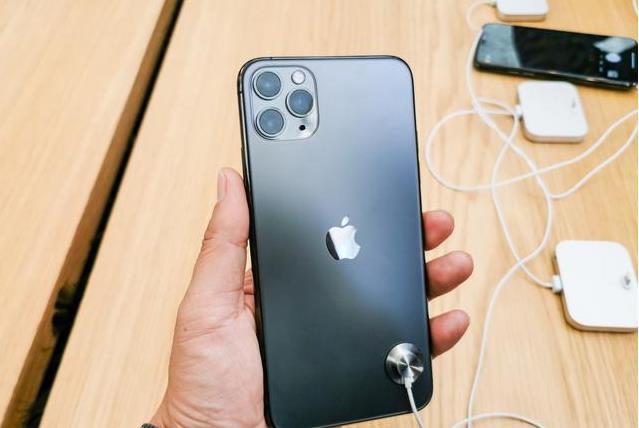 苹果手机一般多久需要换一次电池?要不要上千元?