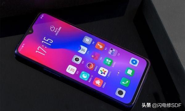 被CPU拖累的OPPO旗舰,50W闪充+91.5%屏占比,谁说吃鸡不稳?