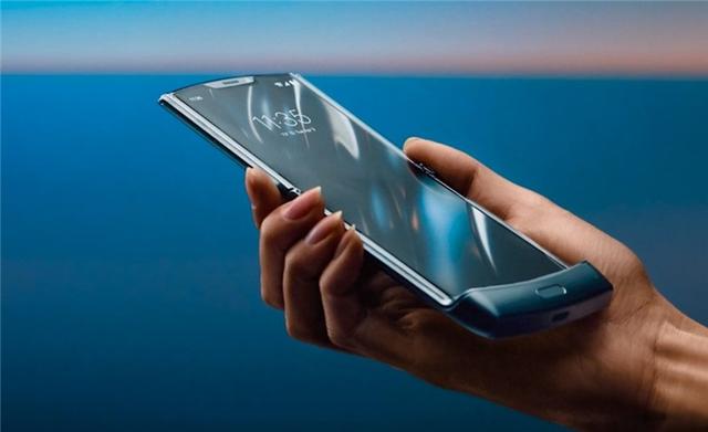 联想新品:被看作超越华为、三星的存在,如今抢手到推迟上市