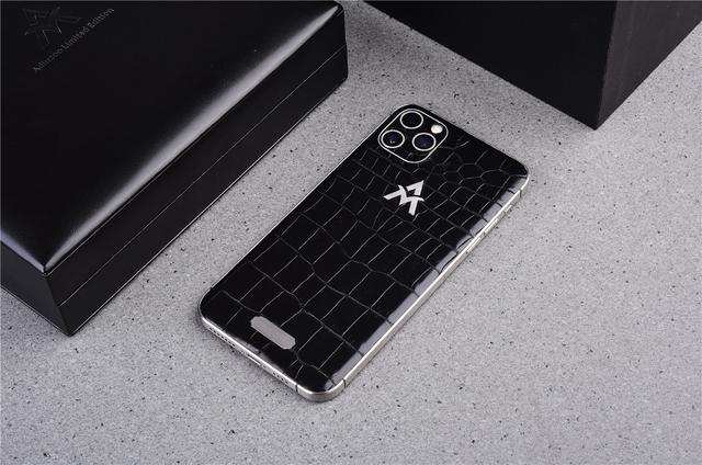 定制最新iPhone:把玻璃换成钛合金+鳄鱼皮,碎屏?可能不存在