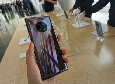 华为Mate30系列5G版热销,苹果用户流失速度加速