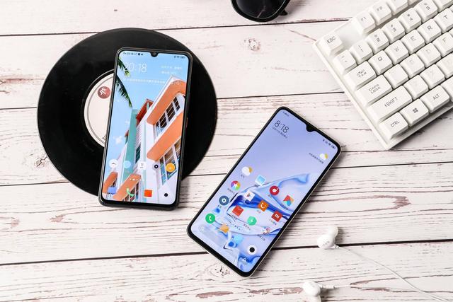 都是骁龙855 Plus,为什么iQOO Pro的跑分要比小米9 Pro高2.5万分