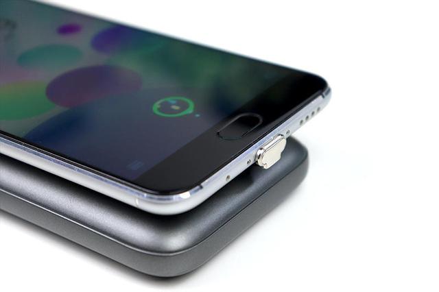 30元无线充电接收器+ORICO萤火虫,旧手机像小米9一样“躺着充”