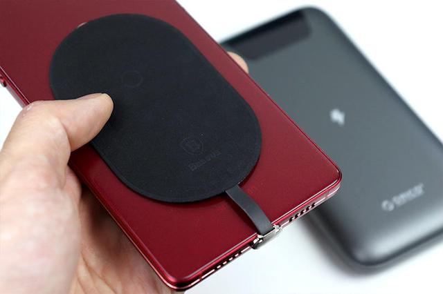 30元无线充电接收器+ORICO萤火虫,旧手机像小米9一样“躺着充”