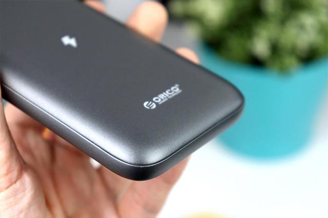 30元无线充电接收器+ORICO萤火虫,旧手机像小米9一样“躺着充”