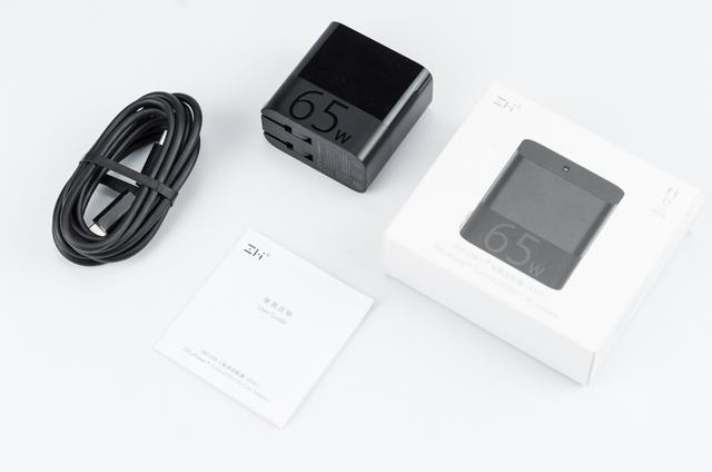性价比惊人,一个充电头兼容全设备,65W、体积小巧,体验爽爆