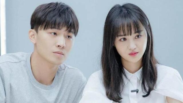 郑爽事业心逐渐上线，最神奇的是想搞事业就真的有大堆资源在等她