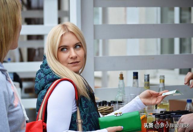 移动支付越来越流行,但总有顾客假装扫码不付款,怎么办?