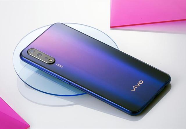 vivo终于放大招!6+256+22.5W只要1488,还让小米怎么玩?