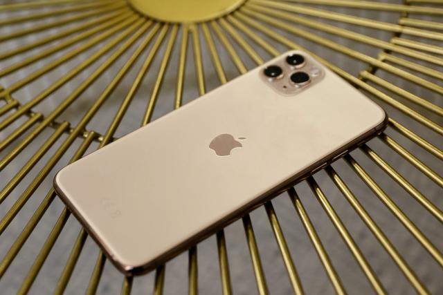 iPhone11全面普及3摄,索尼生意太火爆:对不起,我们扛不住了