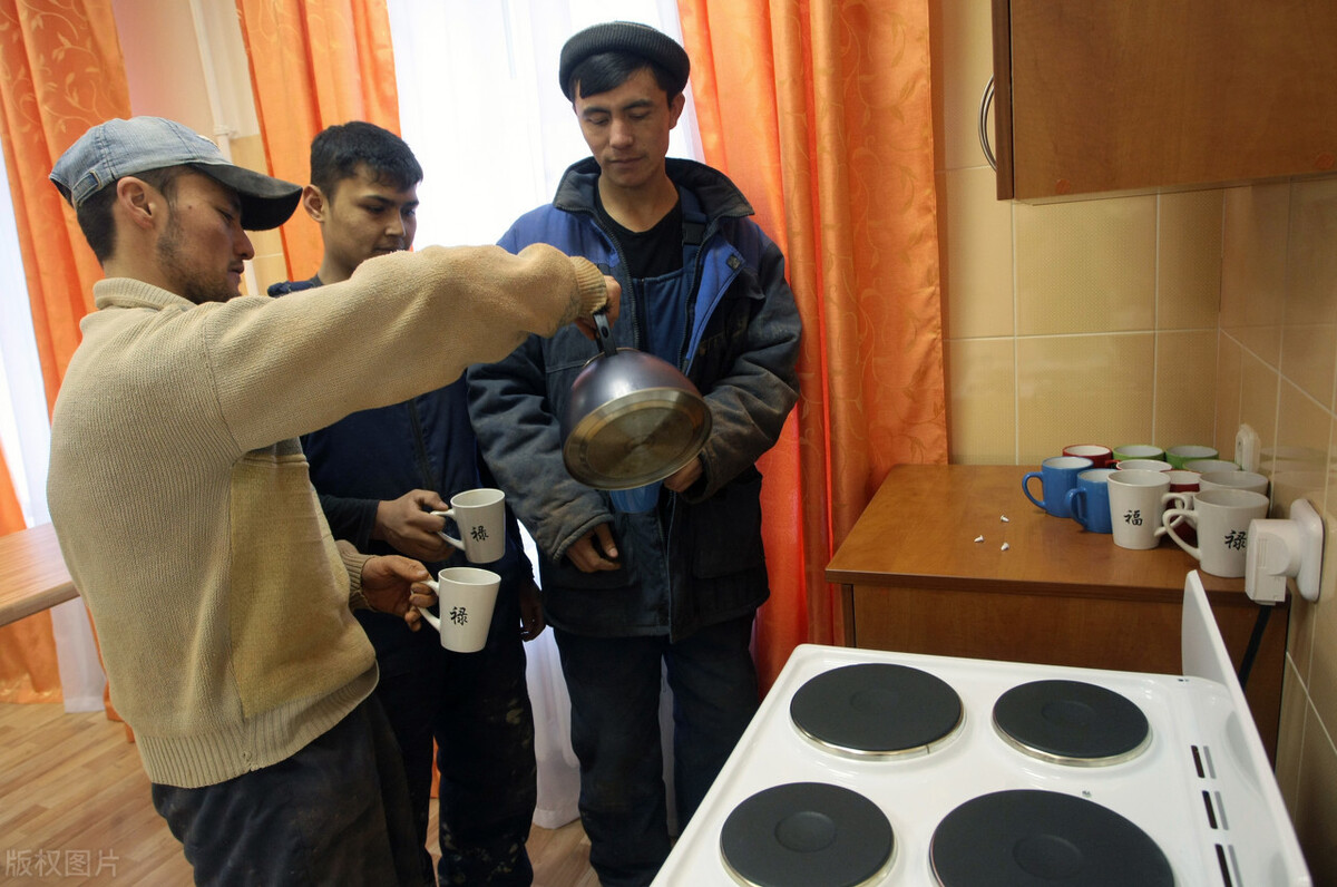 烧开水,多久喝完最好?白开水放三天不如自来水