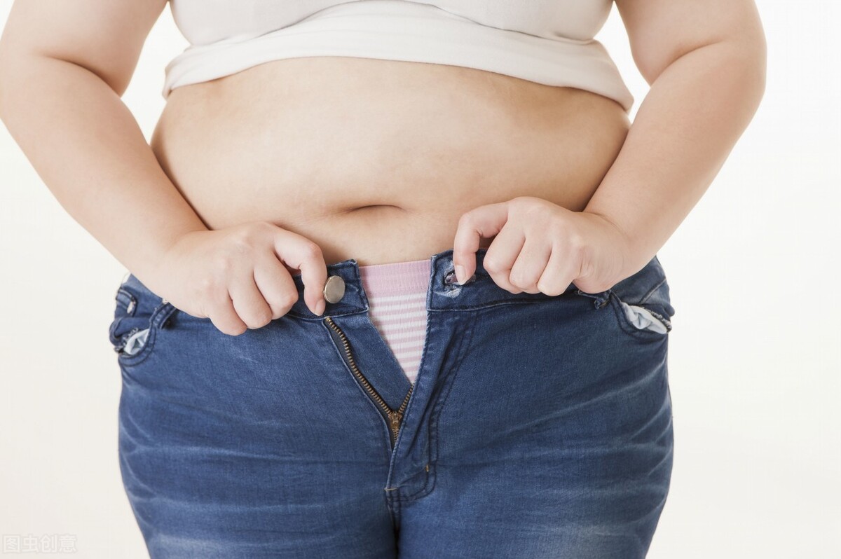 5个信号暴露身体湿气重,祛湿养好"脾胃"最重要,记好4个绝招