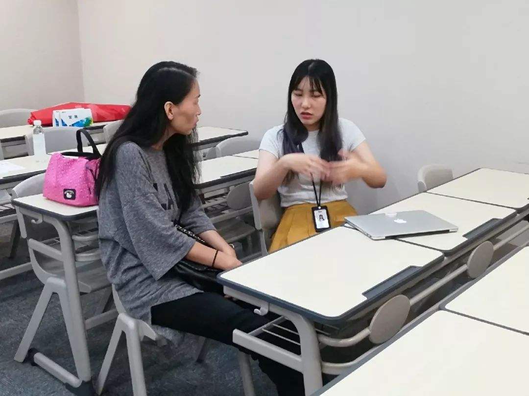 郎朗在狼性教育下获得如此成功,网友却感言:这样的教育学不得