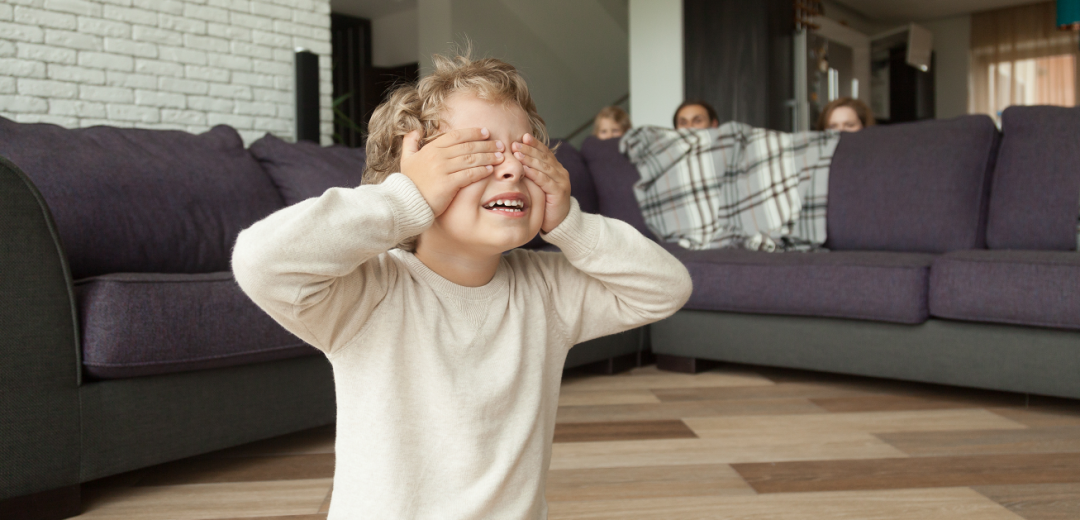 只藏脑袋不藏脚?孩子捉迷藏的背后藏着你不知道的儿童心理学