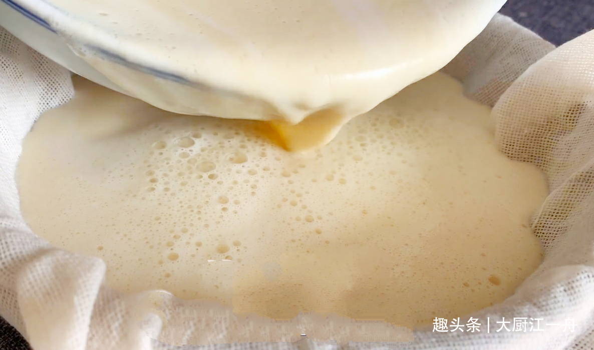 想吃豆腐脑不用出去买啦,教你在家做,不用石膏和盐卤,一学就会