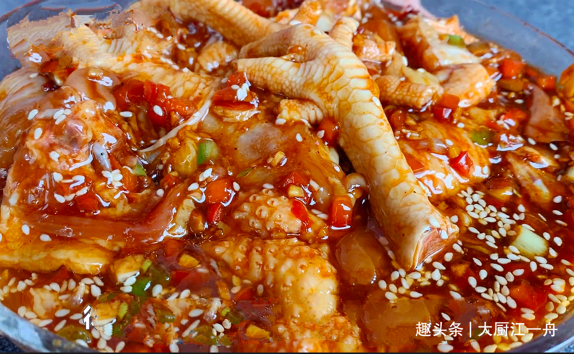 天冷要多吃鸡肉,教你懒人做法,不炒不炖不油炸,上桌就被抢光了