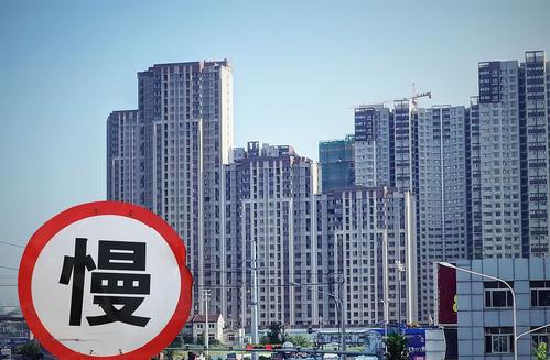 李嘉诚一语中的,多地房价迎来下跌,未来楼市将迎来两大变化