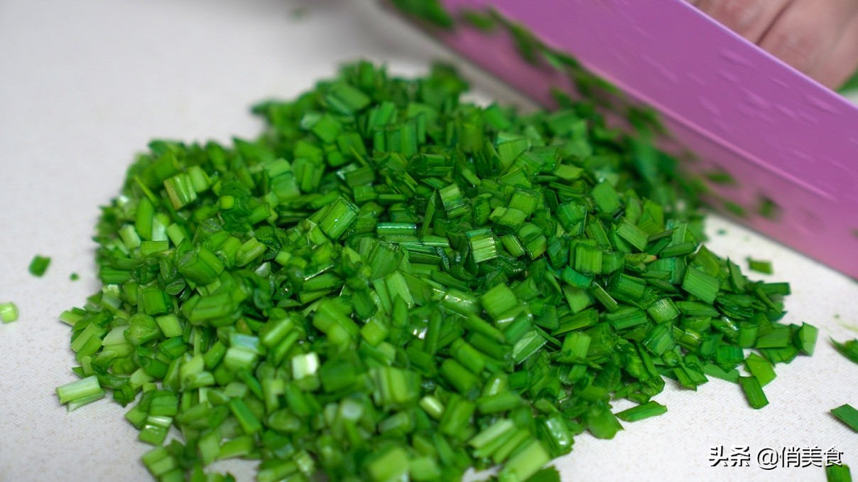 教你水煎包做法,色泽金黄,口感松软,从包到煎全过程