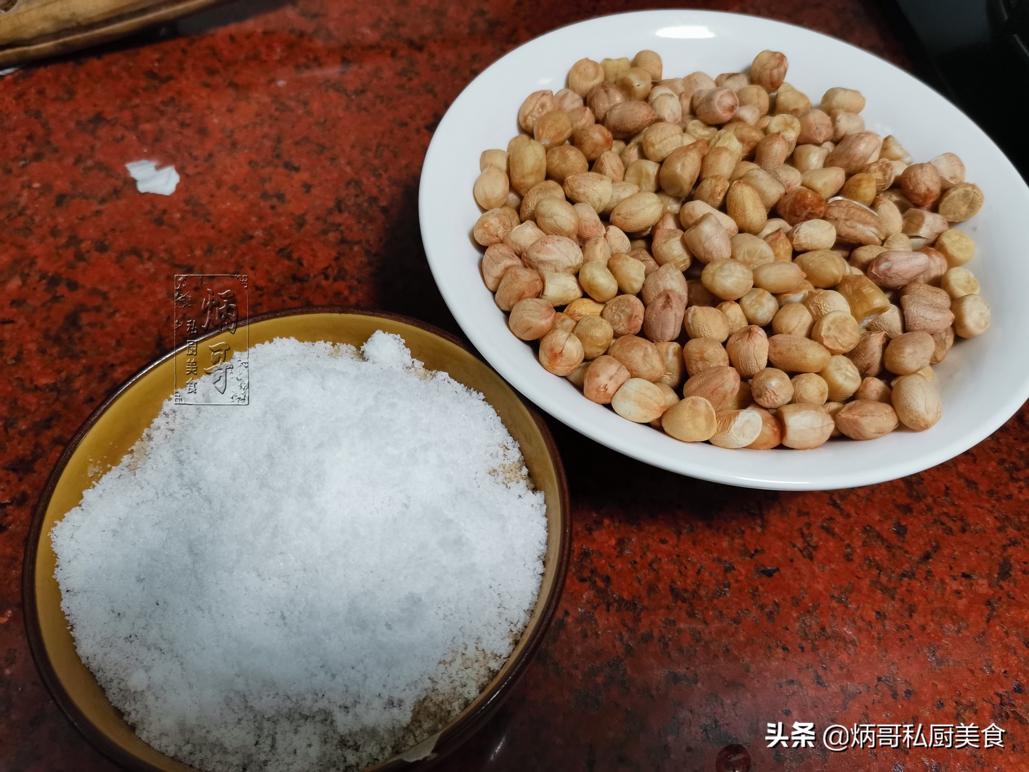 花生别再油炸了,酒店大厨这样炒,咸香入味,媳妇一天不吃必馋它