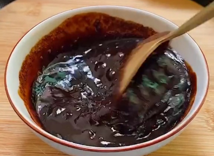 天冷,全家迷上这碗面,爽滑多汁,越吃越香,简单零失败