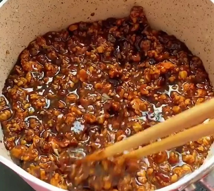 天冷,全家迷上这碗面,爽滑多汁,越吃越香,简单零失败