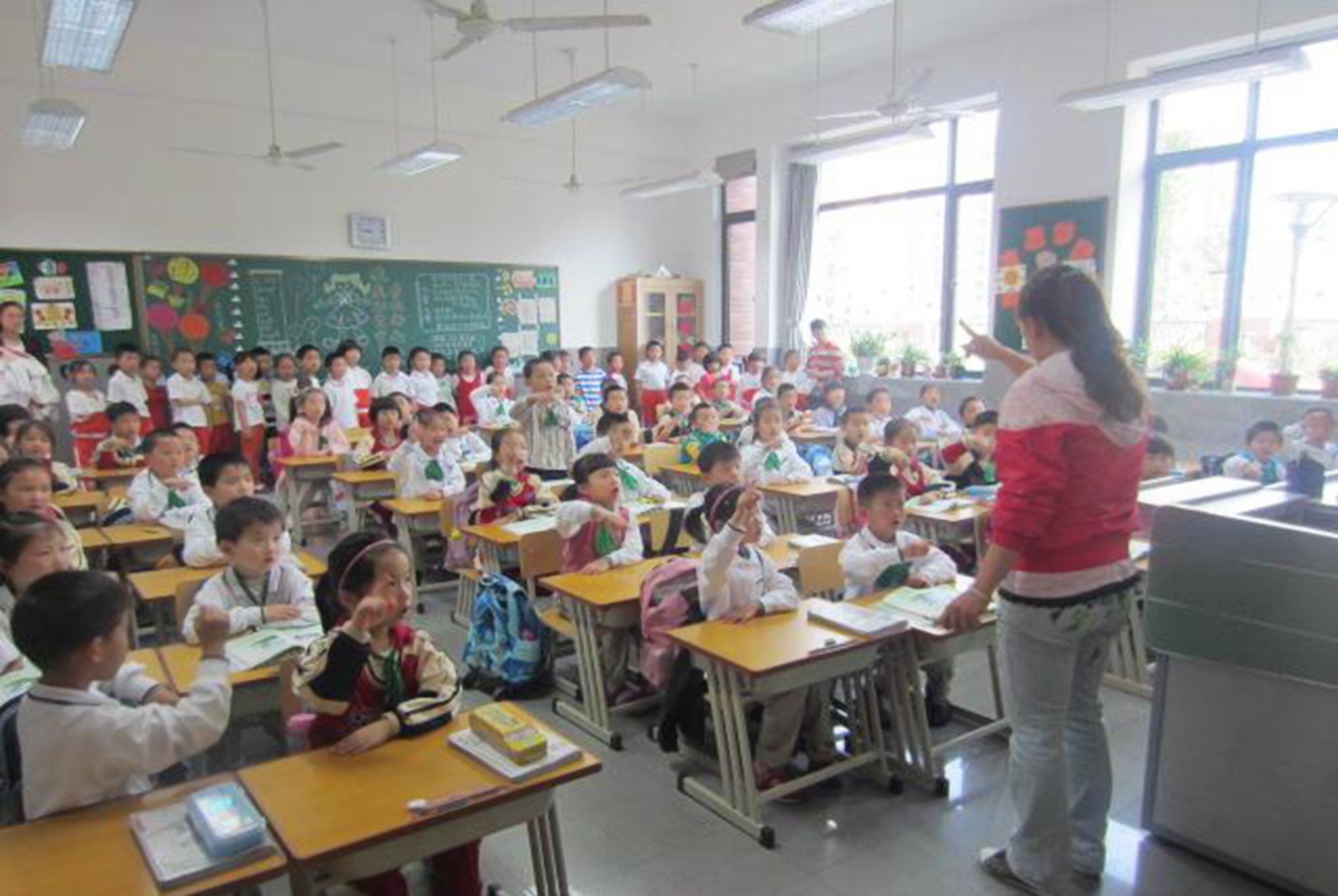 脑科学研究:男孩“开窍晚”不是因为笨,而是左右脑的合作不密切