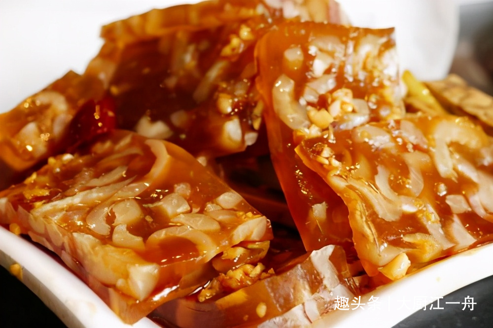 熬猪皮冻,记住不要直接熬,教你一招,皮冻Q弹劲道,做法超简单