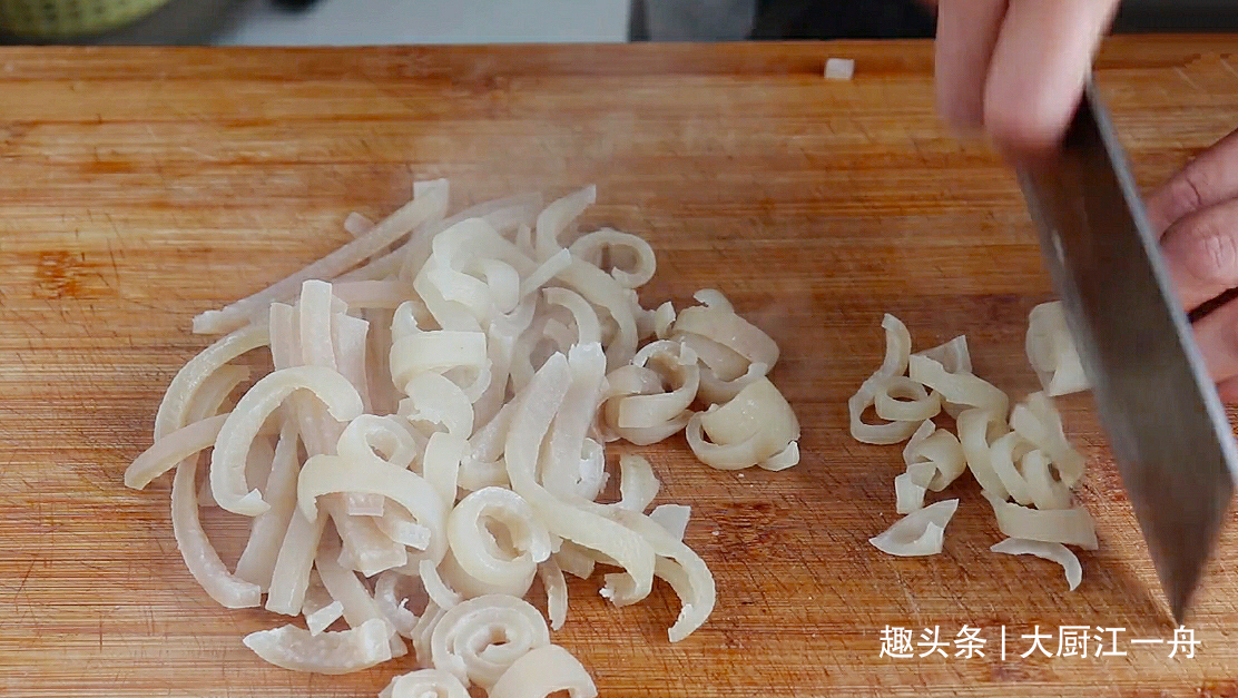 熬猪皮冻,记住不要直接熬,教你一招,皮冻Q弹劲道,做法超简单