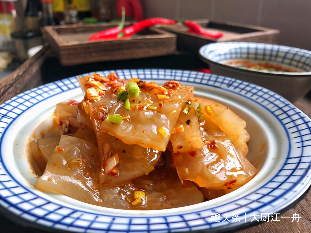 熬猪皮冻,记住不要直接熬,教你一招,皮冻Q弹劲道,做法超简单