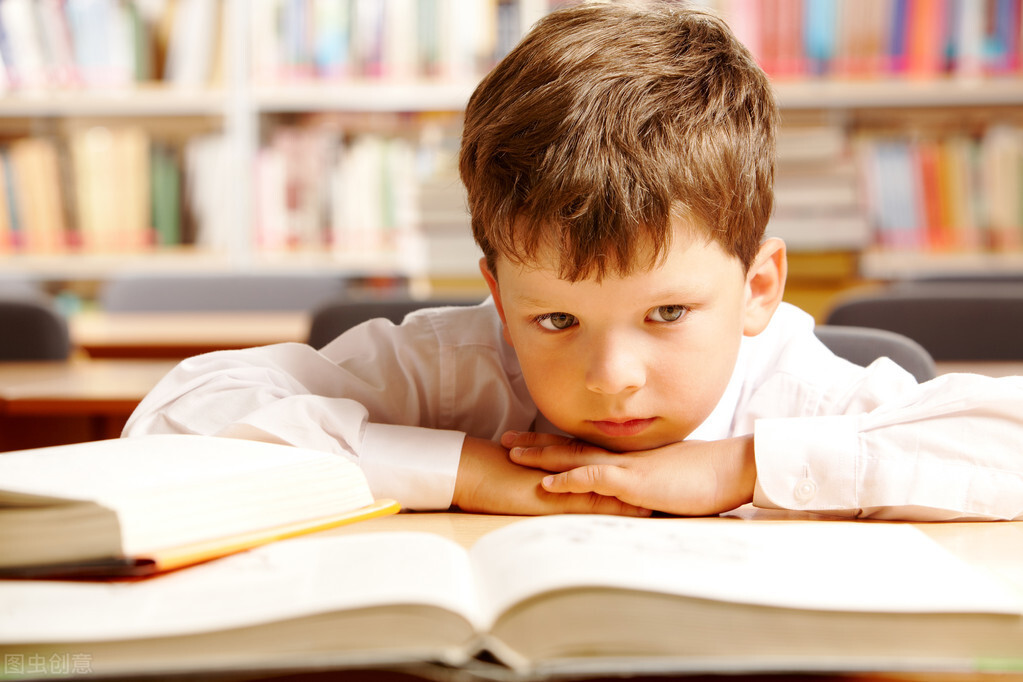 孩子是否自卑,看看孩子有没有这九大表现,家长一看便知