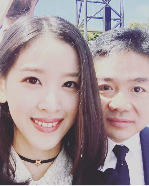 刘强东章泽天成立“天强”公司,章泽天挺过婚变,婚姻不是保护伞