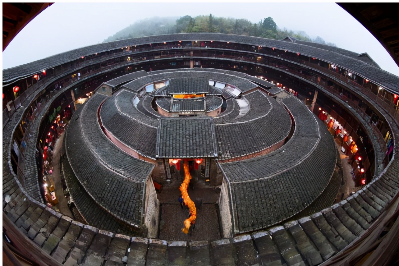 福建一“特色”建筑,号称“土楼之王”,是《大鱼海棠》的取景地