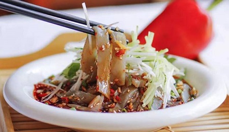 到丽江旅游,这17道当地特色美食不容错过,让你领略云南风味